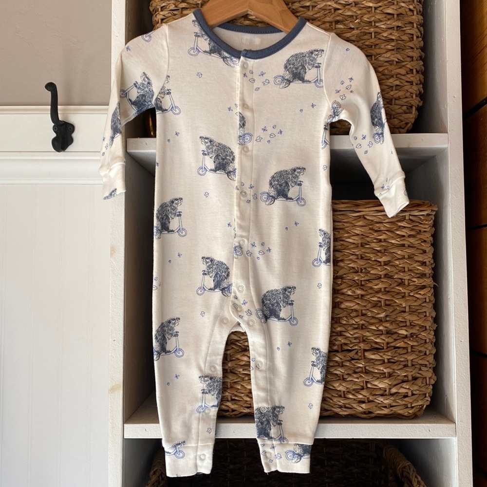 Gap 6-9 Month Baby Onesie